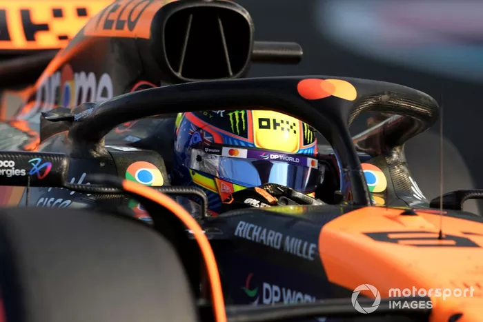Oscar Piastri, McLaren MCL38

