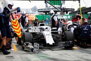 Lance Stroll, Williams FW41, au stand