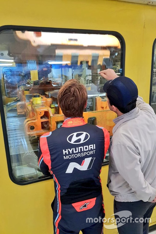 Andreas Mikkelsen, Hyundai fabrikası