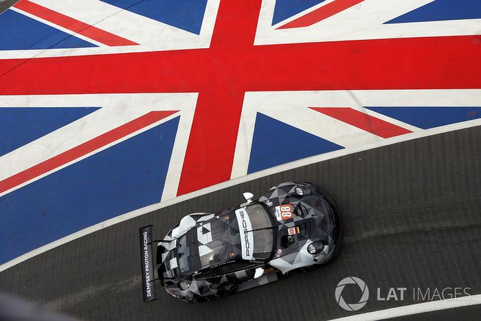 #88 Dempsey Proton Competition Porsche 911 RSR: Matteo Cairoli, Khaled Al Qubaisi, Giorgio Roda 