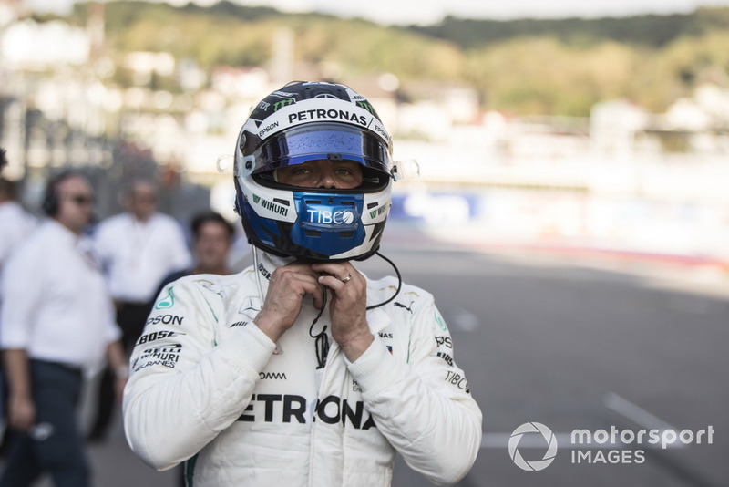 Pole sitter Valtteri Bottas, Mercedes AMG F1