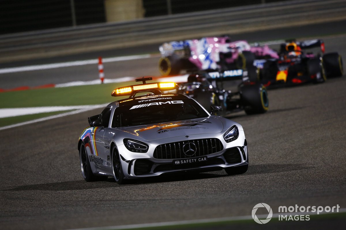 Safety Car Lewis Hamilton, Mercedes F1 W11, Max Verstappen, Red Bull Racing RB16, Sergio Pérez, Racing Point RP20