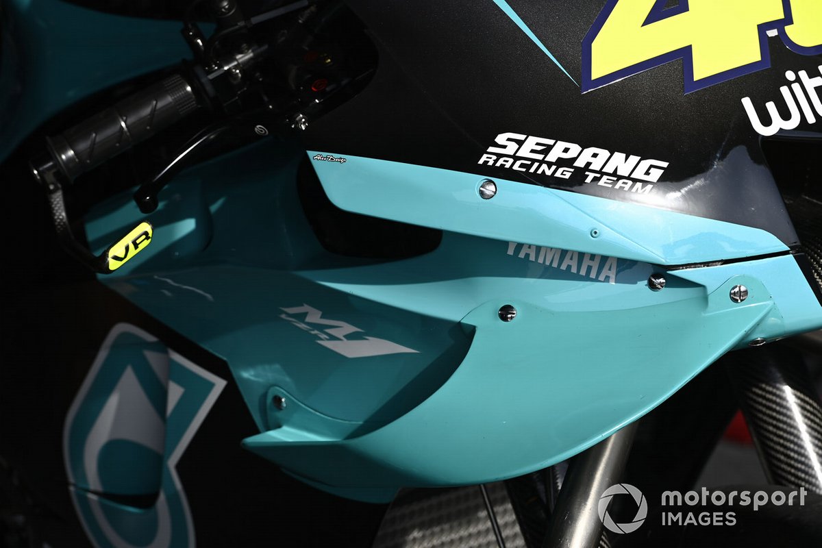 Moto de Valentino Rossi, Petronas Yamaha SRT
