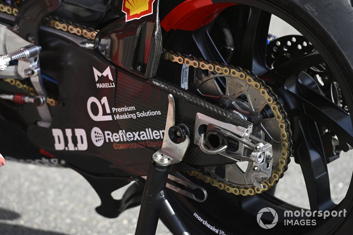 Detalle de la moto Ducati Team