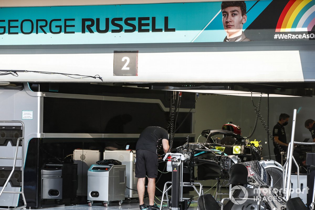 A view of the garage of George Russell, Mercedes-AMG F1 