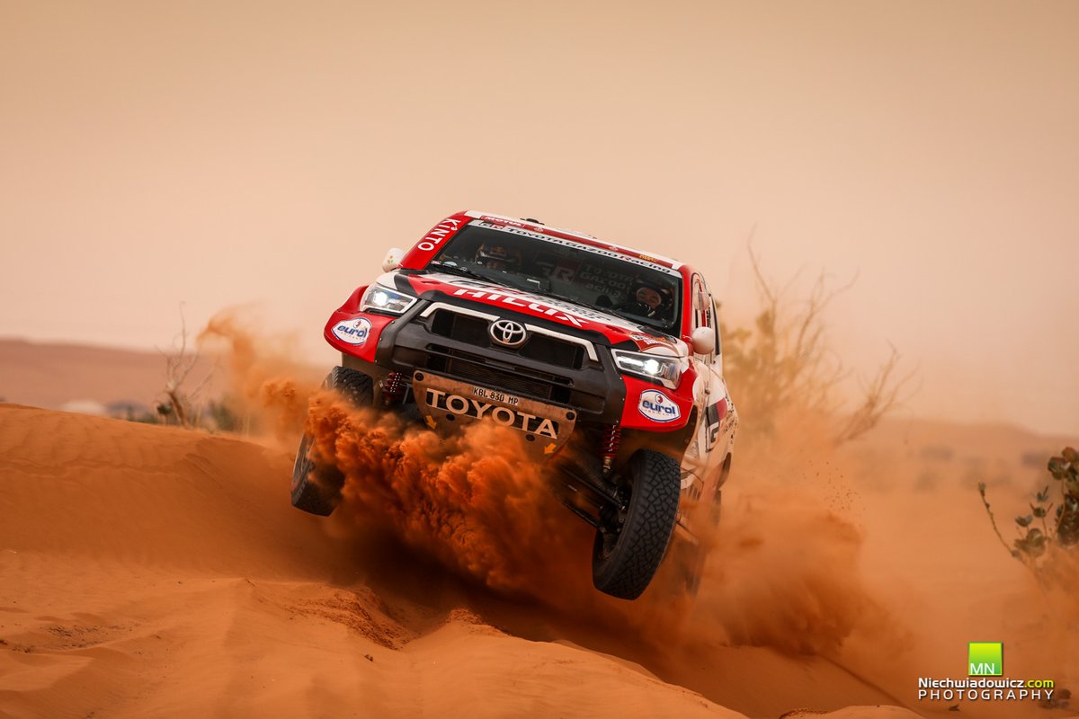 #304 Toyota Gazoo Racing: Giniel De Villiers, Alex Haro