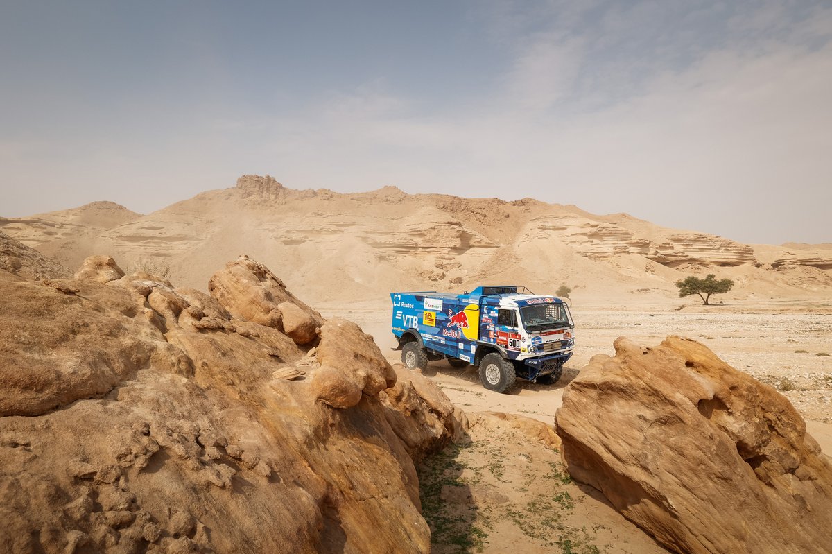#500 Kamaz - Master: Andrey Karginov, Andrey Mokeev, Igor Leonov