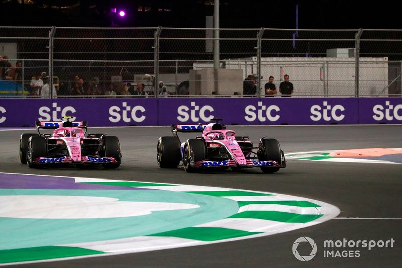 Fernando Alonso, Alpine A522, Esteban Ocon, Alpine A522