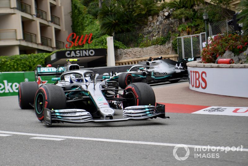 Valtteri Bottas, Mercedes AMG W10, leads Lewis Hamilton, Mercedes AMG F1 W10