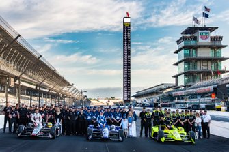 Spencer Pigot, Ed Carpenter Racing Chevrolet, Ed Carpenter, Ed Carpenter Racing Chevrolet, Simon Pagenaud, Team Penske Chevrolet