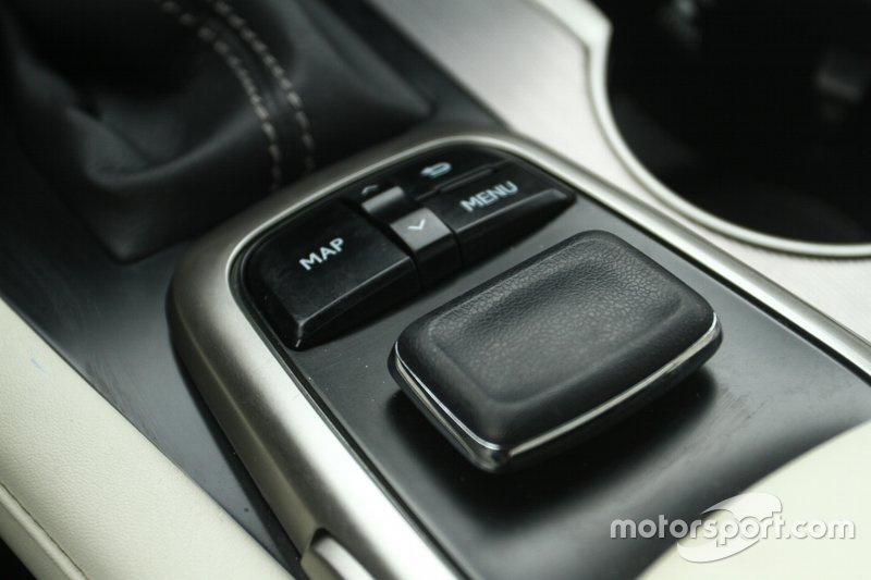 Lexus RX200t
