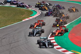 Lewis Hamilton, Mercedes AMG F1 W10, Valtteri Bottas, Mercedes AMG W10, Sebastian Vettel, Ferrari SF90,Max Verstappen, Red Bull Racing RB15, Charles Leclerc, Ferrari SF90, startta