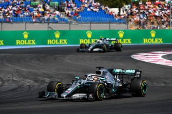 Lewis Hamilton, Mercedes AMG F1 W10 leads Valtteri Bottas, Mercedes AMG W10