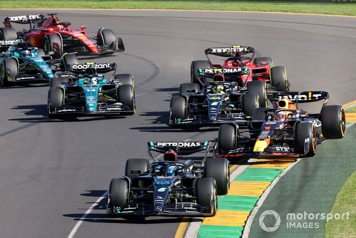George Russell, Mercedes F1 W14, Max Verstappen, Red Bull Racing RB19, Lewis Hamilton, Mercedes F1 W14, Fernando Alonso, Aston Martin AMR23