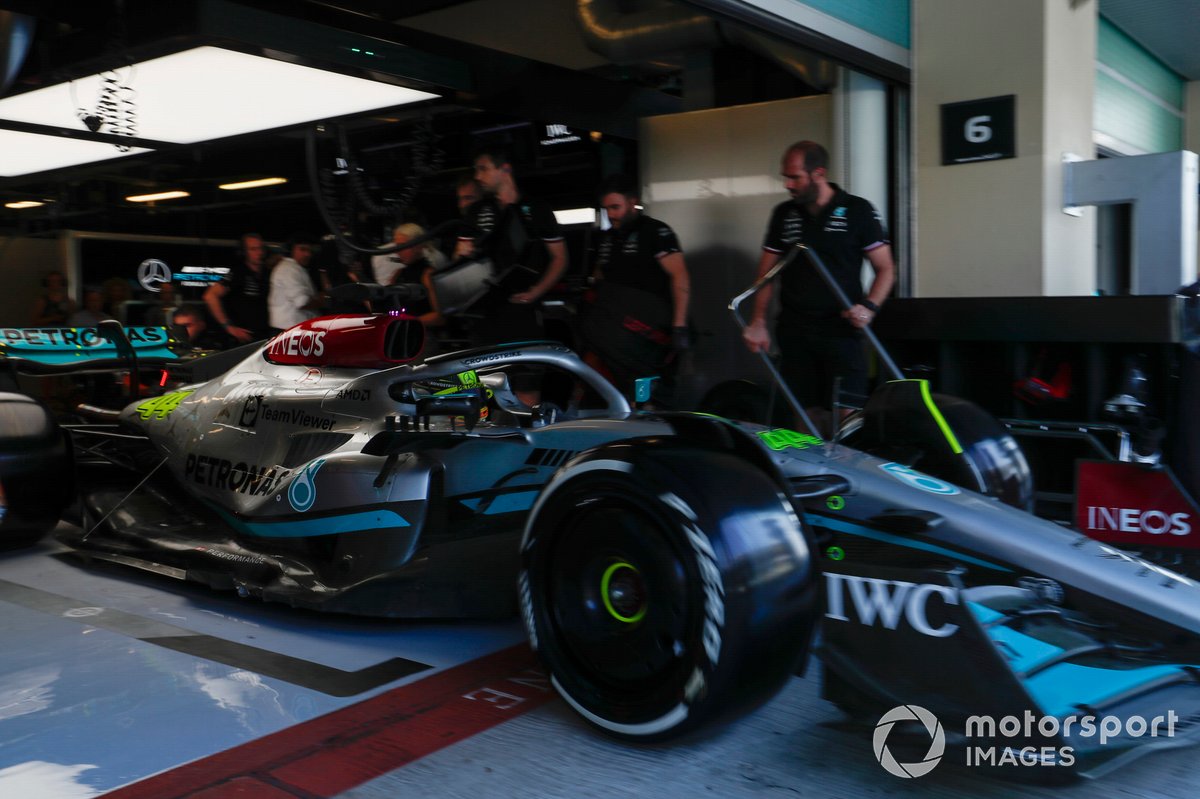 Lewis Hamilton, Mercedes W13