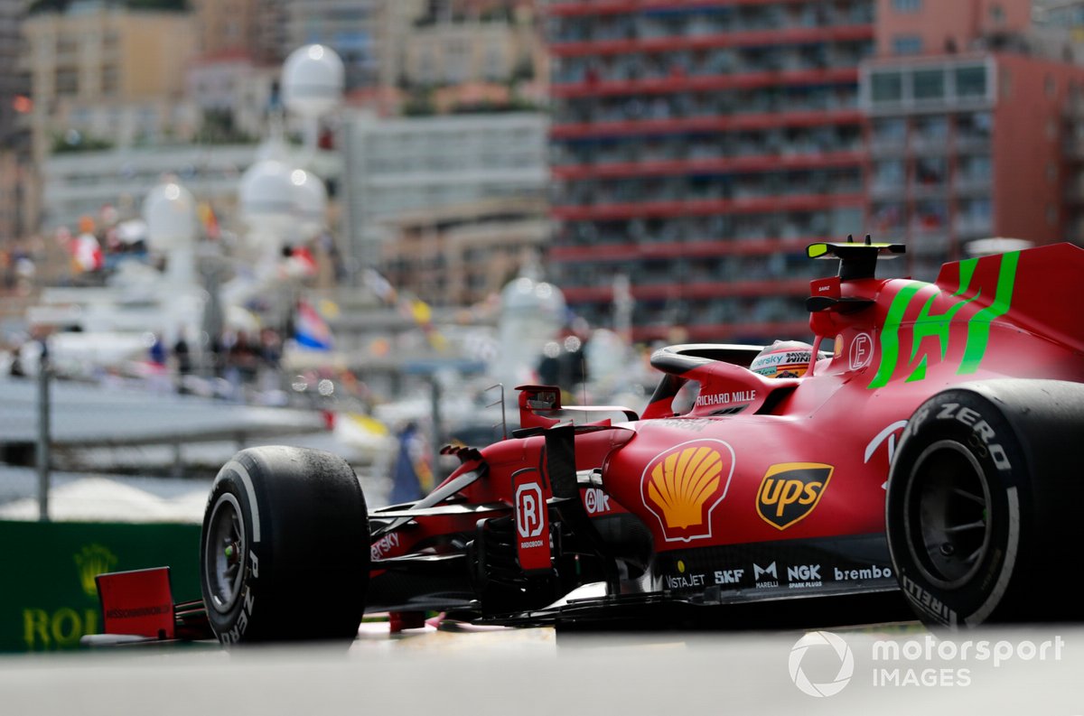 Carlos Sainz Jr., Ferrari SF21