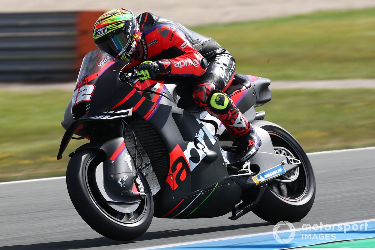 Lorenzo Savadori, Aprilia Racing Team