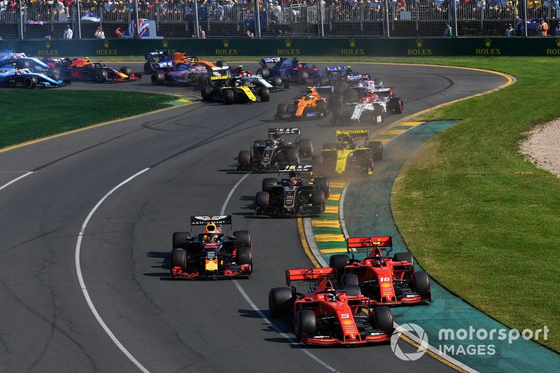 Sebastian Vettel, Ferrari SF90, Charles Leclerc, Ferrari SF90, Max Verstappen, Red Bull Racing RB15, Kevin Magnussen, Haas F1 Team VF-19, Nico Hulkenberg, Renault F1 Team R.S. 19, Romain Grosjean, Haas F1 Team VF-19, al inicio