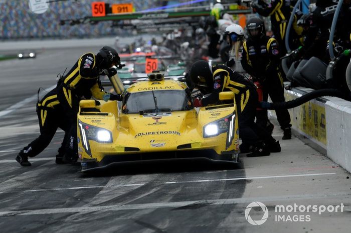 #84 JDC-Miller Motorsports Cadillac DPi, DPi: Simon Trummer, Stephen Simpson, Chris Miller, Juan Piedrahita