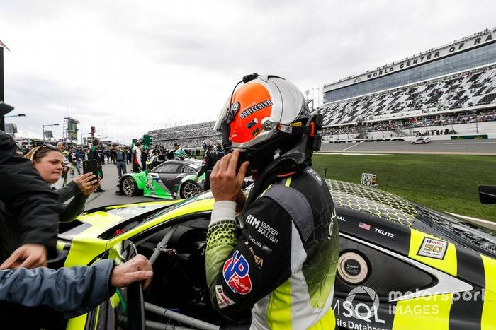 #12 AIM Vasser Sullivan Lexus RC F GT3, GTD: Frank Montecalvo