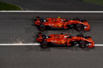 Charles Leclerc, Ferrari SF90 haalt Sebastian Vettel, Ferrari SF90 in
