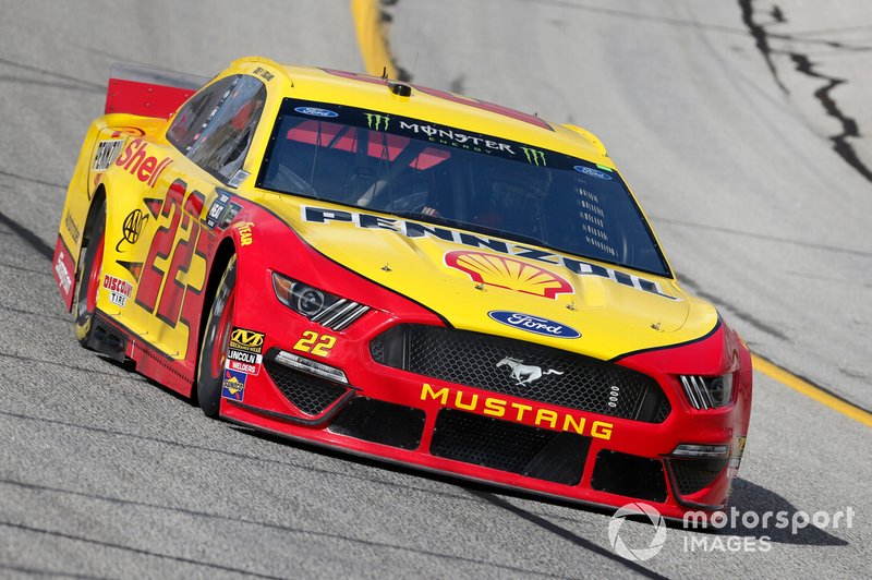 27. Joey Logano, Team Penske, Ford Mustang Shell Pennzoil