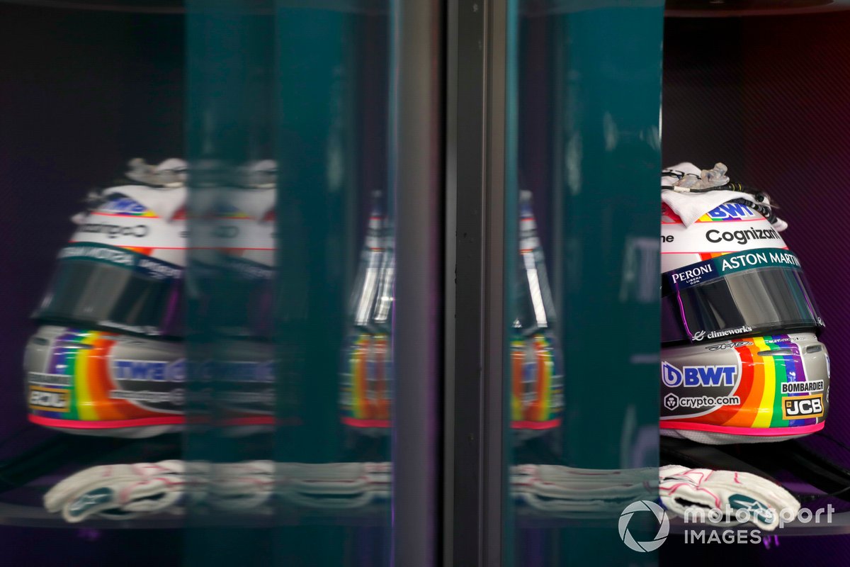 Casco de Sebastian Vettel, Aston Martin