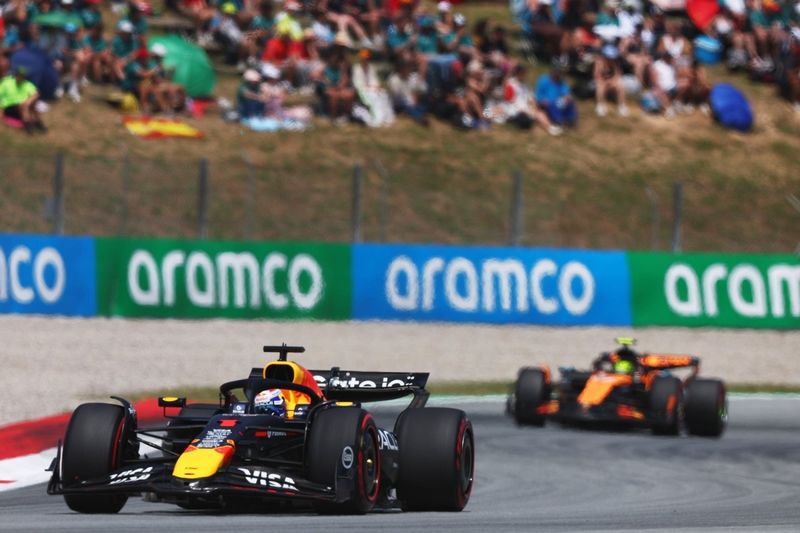 Lando Norris, McLaren, Max Verstappen, Red Bull Racing