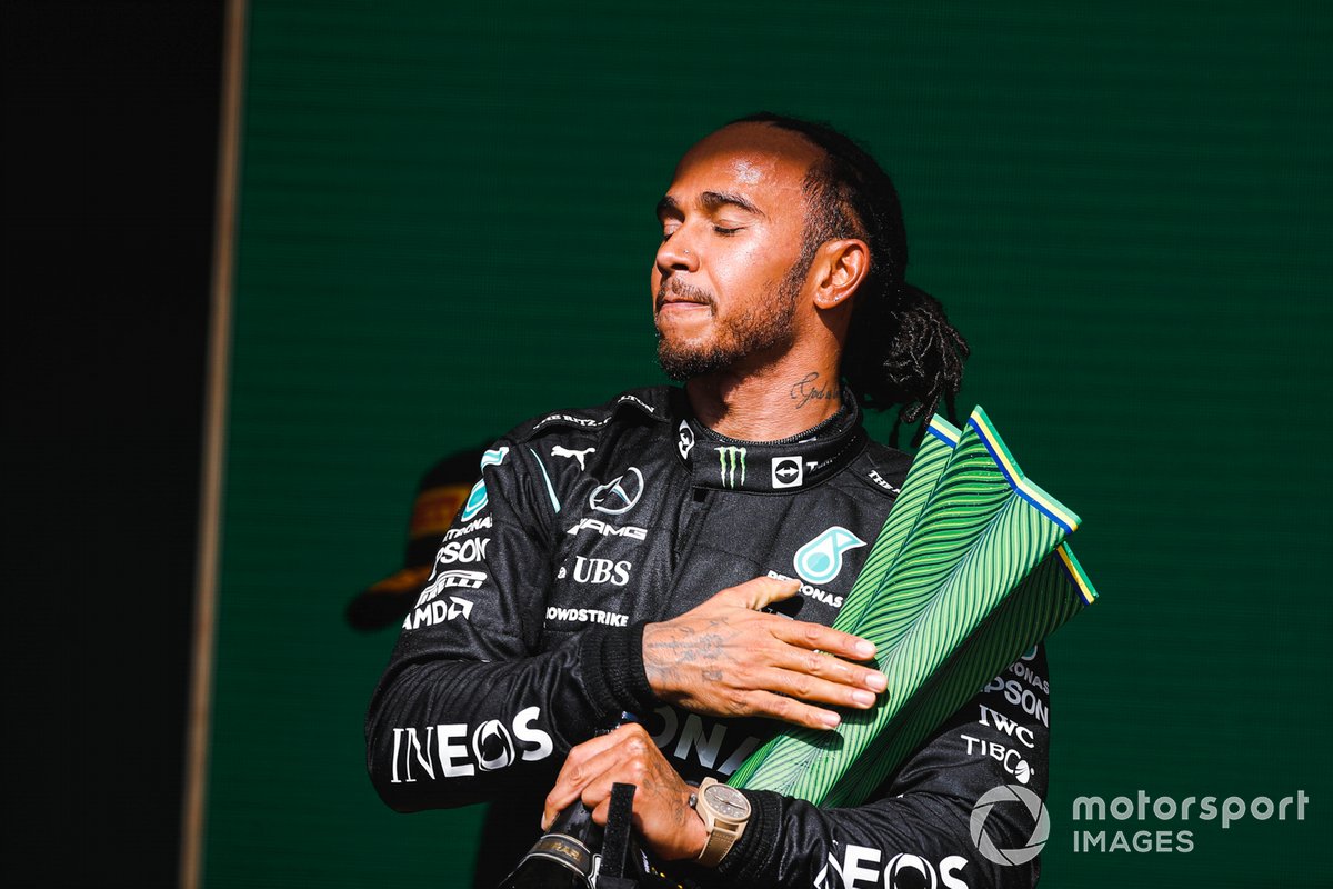 Podio: ganador Lewis Hamilton, Mercedes