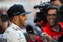 Lewis Hamilton, Mercedes AMG F1 con i giornalisti