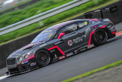 #9 Absolute Racing Bentley Continental GT3: Vutthikorn Inthraphuvasak, Christer Joens