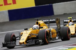 Kevin Magnussen, Renault Sport F1 Team RS16