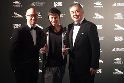 Ma Qing Hua and Techeetah team members