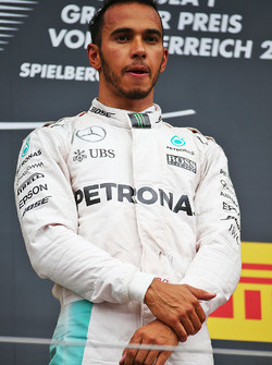 Race winner Lewis Hamilton, Mercedes AMG F1 celebrates on the podium