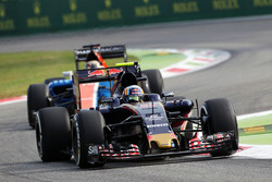 Carlos Sainz Jr., Scuderia Toro Rosso STR11