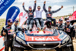 Winner #104 Peugeot: Cyril Despres, David Castera