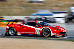 #63 Scuderia Corsa Ferrari 488 GT3: Christina Nielsen, Alessandro Balzan