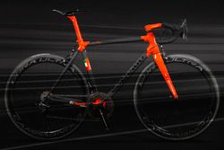 La bici Orange1 by Colnago dedicata alla 24 Ore di Spa