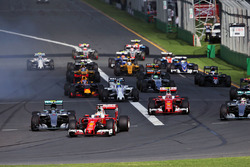 Sebastian Vettel, Ferrari SF16-H leads at the start of the race