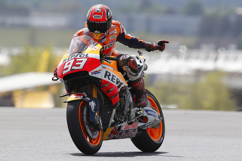 Marc Márquez, Repsol Honda Team con daño por la caída