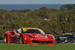 #88 Maranello Motorsport Ferrari 488 GT3: Peter Edwards, John Bowe