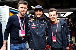 Michael Carric, futbolcu, Daniel Ricciardo, Red Bull Racing, ve Louis Tomlinson, şarkıcı