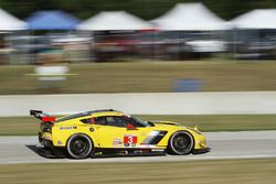 #3 Corvette Racing Chevrolet Corvette C7.R: Antonio Garcia, Jan Magnussen