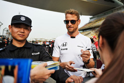 Jenson Button, McLaren signs autographs for the fans
