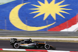 Sergio Perez, Sahara Force India F1 VJM09 with the Halo cockpit cover