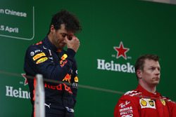 Победитель Даниэль Риккардо, Red Bull Racing, третье место – Кими Райкконен, Ferrari