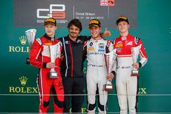 Podio: il vincitore della gar Anthoine Hubert, ART Grand Prix, il secondo classificato Nikita Mazepin, ART Grand Prix, il terzo classificato Callum Ilott, ART Grand Prix