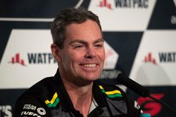 Craig Lowndes, Triple Eight Race Engineering Holden announces retirement