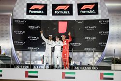 Podium : le vainqueur Valtteri Bottas, Mercedes AMG F1, le second Lewis Hamilton, Mercedes AMG F1, le troisième Sebastian Vettel, Ferrari