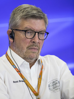 Ross Brawn, FOM motorsporları direktörü, basın toplantısında